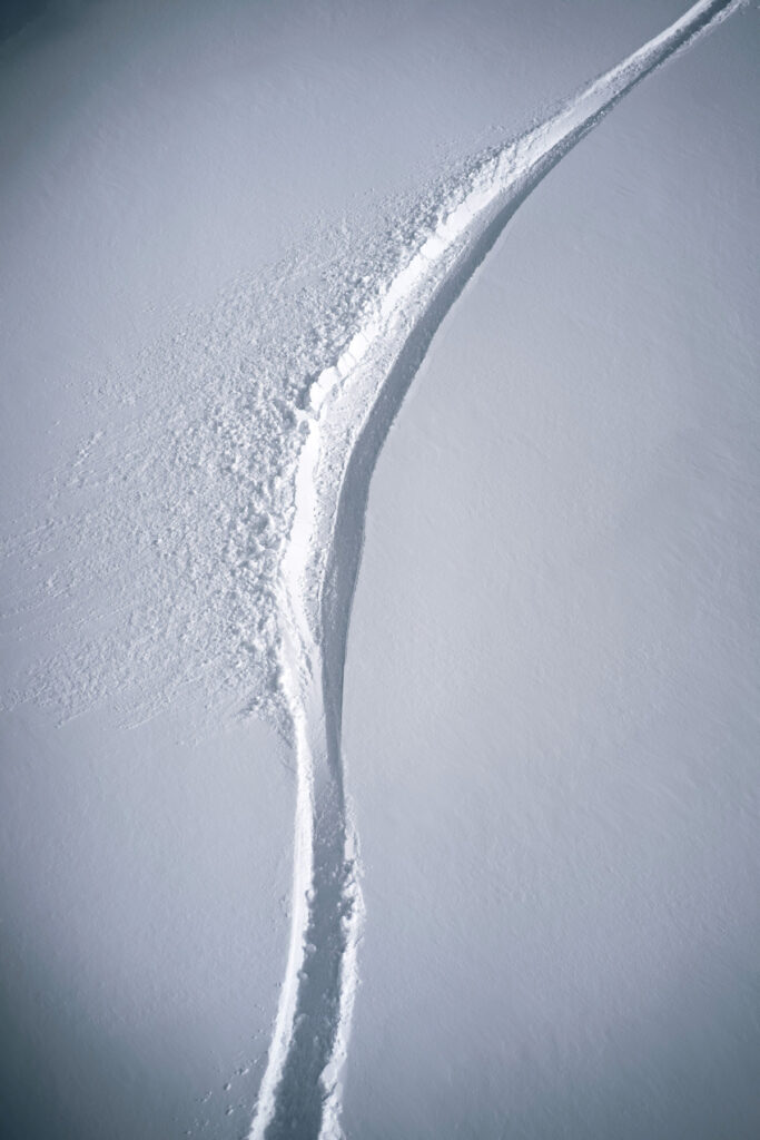 Tracez la première courbe et parlons de votre projet et personnalisez vos tenues de ski.